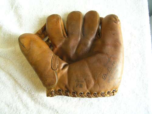 Pepper Martin Rawlings Deluxe PM Front Doug